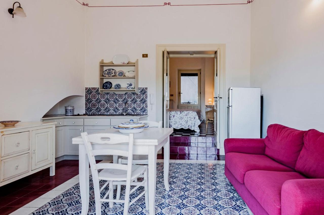 Gli Iris Apartments By Wonderful Italy Linguaglossa Exterior photo