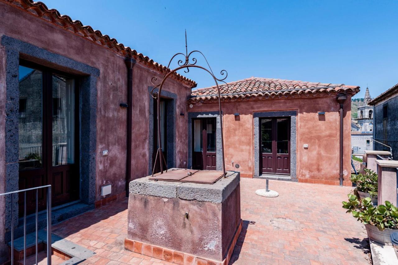 Gli Iris Apartments By Wonderful Italy Linguaglossa Exterior photo